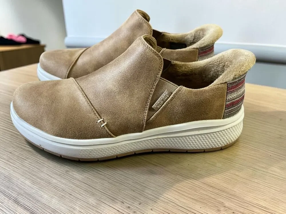 Bobs Sketchers slip-ins Comfort shoes Wom size 9.5 Memory Foam Brown slip-ons